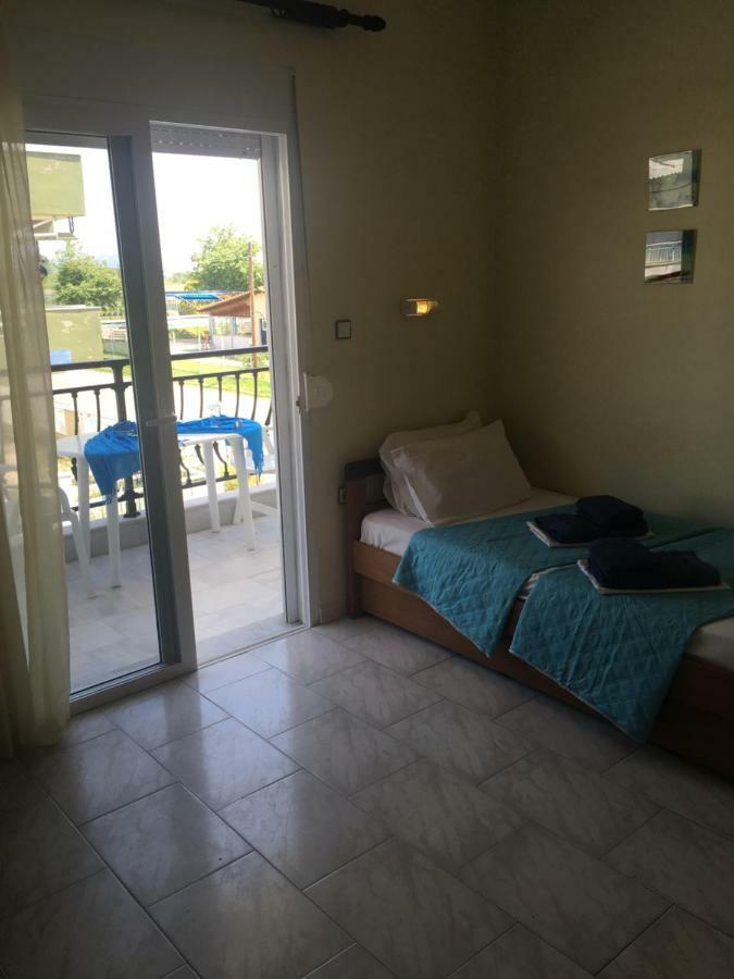 Dionisos Blue Aparthotel Paralia Dionysiou Ngoại thất bức ảnh